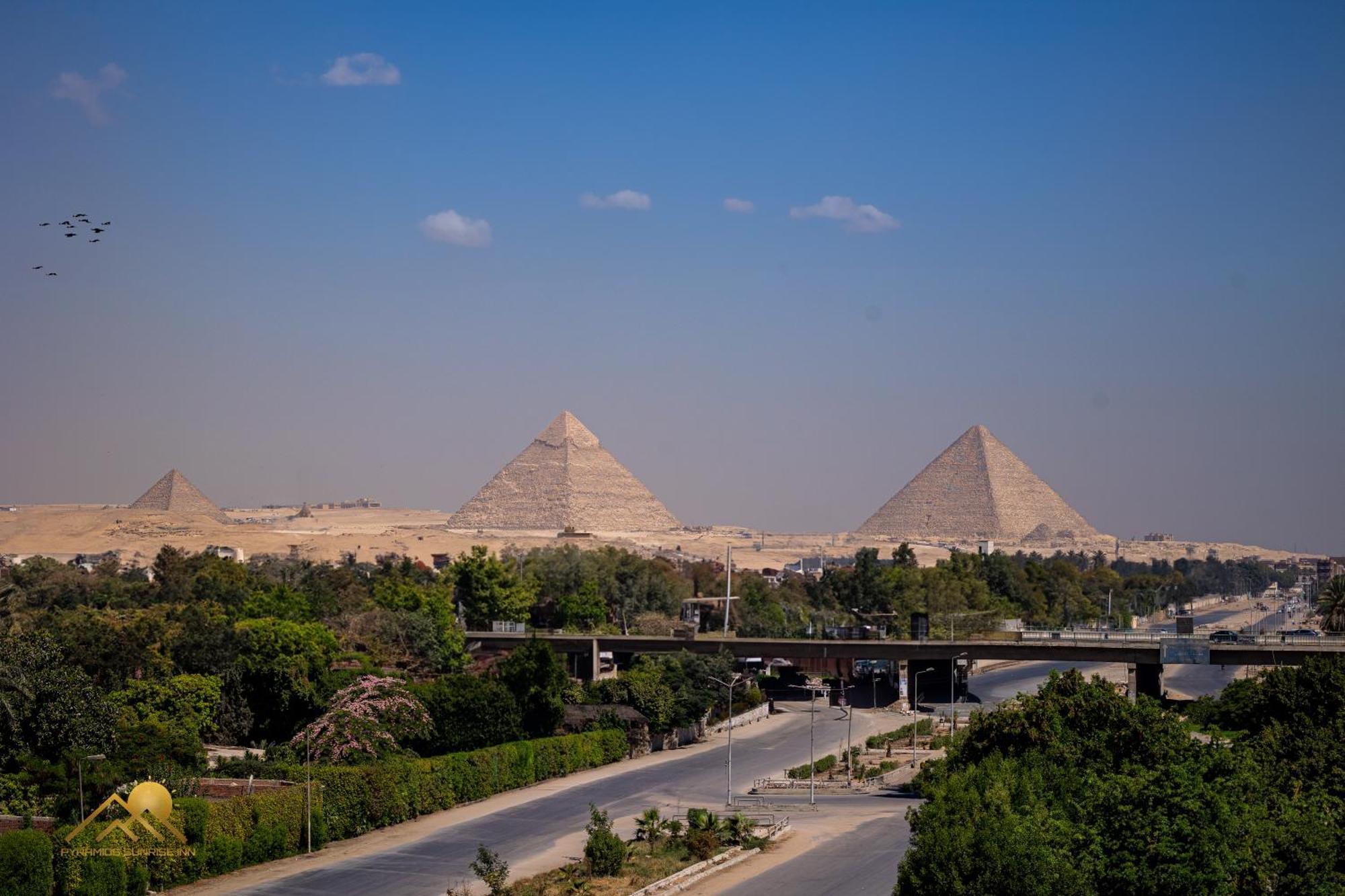 Pyramids Sunrise Inn Kafret el-Gabal Exterior photo